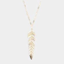 Load image into Gallery viewer, Gold Metal Leaf Link Pendant Long Necklace
